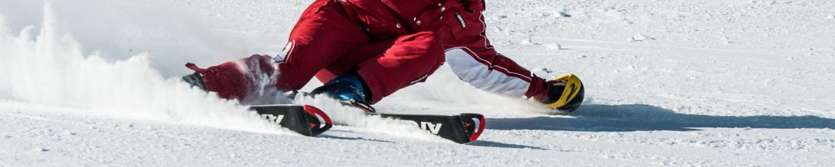 man-on-ski-board-on-snow-field-1271147.jpg